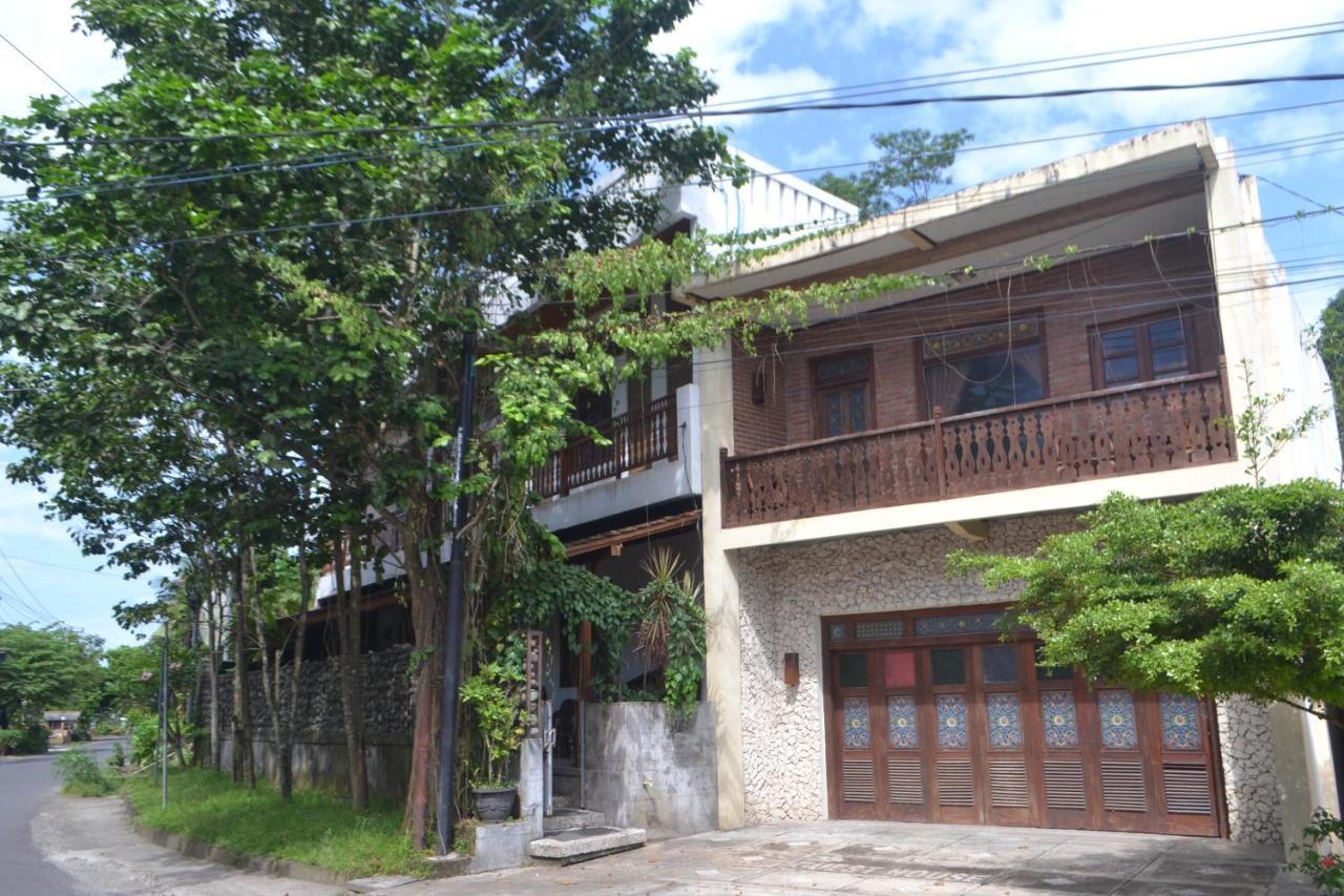 Hotel Batukaras Kalaras Екстериор снимка
