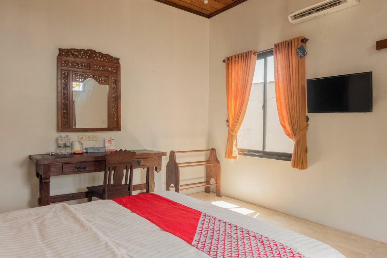 Hotel Batukaras Kalaras Екстериор снимка